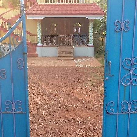 Hari Om Hotel Gokarna  Kültér fotó
