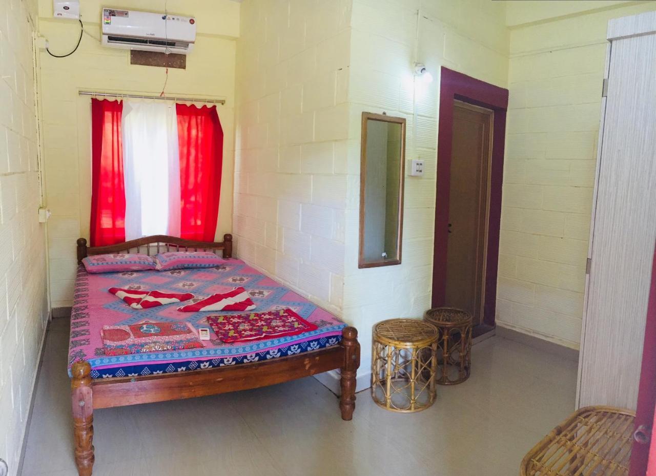 Hari Om Hotel Gokarna  Kültér fotó