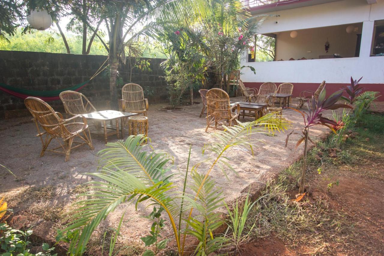 Hari Om Hotel Gokarna  Kültér fotó